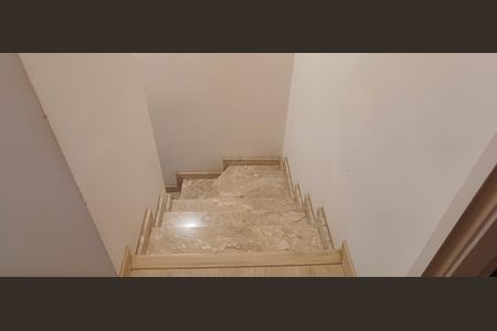 Escada de casa à venda com 3 quartos, 80m² em Parque Imperador, Campinas