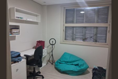 Quarto de apartamento à venda com 3 quartos, 90m² em São Geraldo, Porto Alegre