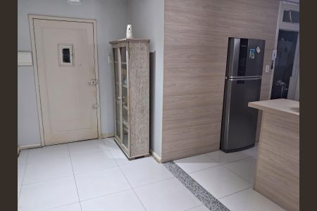 Sala de apartamento à venda com 3 quartos, 90m² em São Geraldo, Porto Alegre