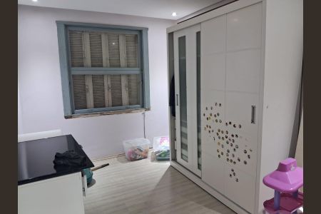 Quarto de apartamento à venda com 3 quartos, 90m² em São Geraldo, Porto Alegre