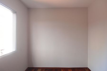 Apartamento à venda com 184m², 4 quartos e 2 vagasQuarto 2