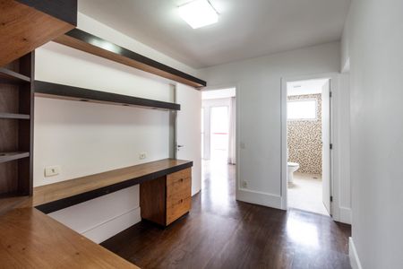 Apartamento para alugar com 128m², 3 quartos e 3 vagas Apartamento para alugar com 128m², 3 quartos e 3 vagasEscritório