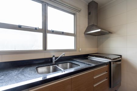 Apartamento para alugar com 128m², 3 quartos e 3 vagas Apartamento para alugar com 128m², 3 quartos e 3 vagasCozinha