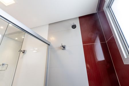 Apartamento para alugar com 128m², 3 quartos e 3 vagas Apartamento para alugar com 128m², 3 quartos e 3 vagasBanheiro do Corredor