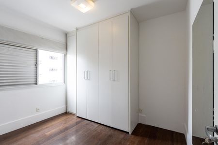 Apartamento para alugar com 128m², 3 quartos e 3 vagas Apartamento para alugar com 128m², 3 quartos e 3 vagasQuarto 2