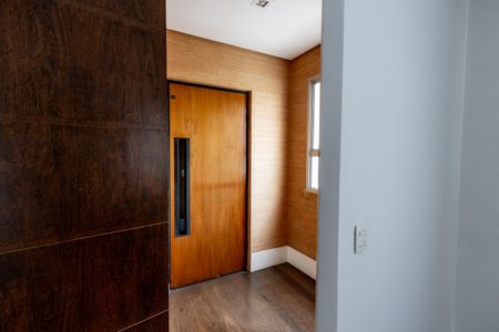 Apartamento para alugar com 128m², 3 quartos e 3 vagas Apartamento para alugar com 128m², 3 quartos e 3 vagasHall Privativo