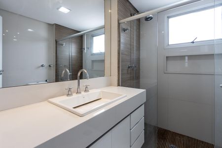Apartamento para alugar com 128m², 3 quartos e 3 vagas Apartamento para alugar com 128m², 3 quartos e 3 vagasQuarto 1 - Banheiro