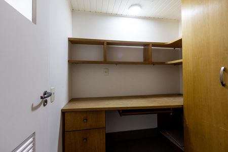 Apartamento para alugar com 128m², 3 quartos e 3 vagas Apartamento para alugar com 128m², 3 quartos e 3 vagasQuarto de Serviço