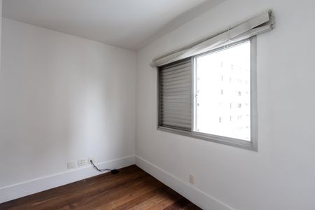 Apartamento para alugar com 128m², 3 quartos e 3 vagas Apartamento para alugar com 128m², 3 quartos e 3 vagasQuarto 3