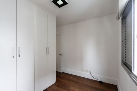 Apartamento para alugar com 128m², 3 quartos e 3 vagas Apartamento para alugar com 128m², 3 quartos e 3 vagasQuarto 3