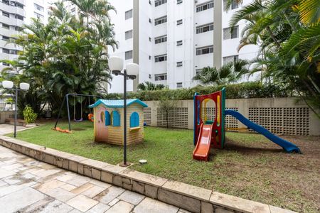 Apartamento para alugar com 128m², 3 quartos e 3 vagas Apartamento para alugar com 128m², 3 quartos e 3 vagasPlayground