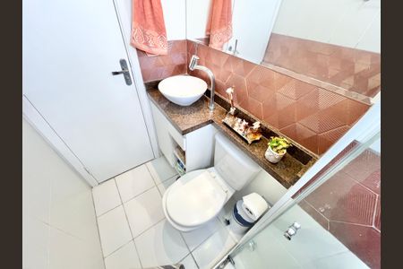 Apartamento para alugar com 66m², 2 quartos e 2 vagas Apartamento para alugar com 66m², 2 quartos e 2 vagasBanheiro