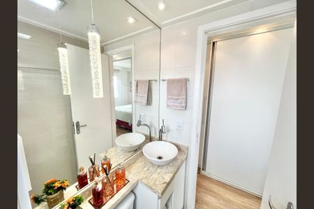 Apartamento para alugar com 66m², 2 quartos e 2 vagas Apartamento para alugar com 66m², 2 quartos e 2 vagasBanheiro da Suíte 2