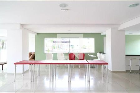 Apartamento para alugar com 66m², 2 quartos e 2 vagas Apartamento para alugar com 66m², 2 quartos e 2 vagasÁrea comum - Salão de festas