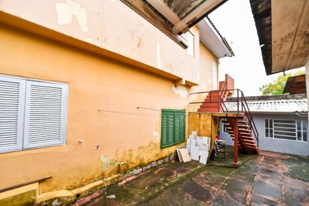 Pátio de casa à venda com 1 quarto, 190m² em Vila Ipiranga, Porto Alegre