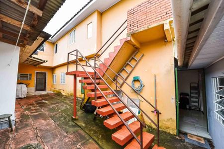 Pátio de casa à venda com 1 quarto, 190m² em Vila Ipiranga, Porto Alegre