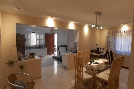 Casa à venda com 3 quartos, 145m² em Vila Pirituba, São Paulo