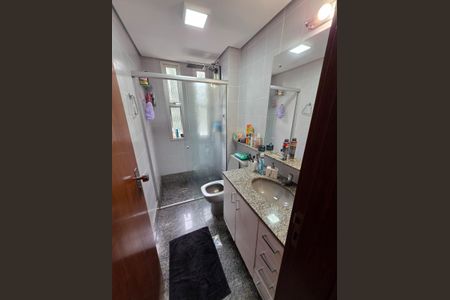 Apartamento à venda com 83m², 3 quartos e 2 vagasBanheiro