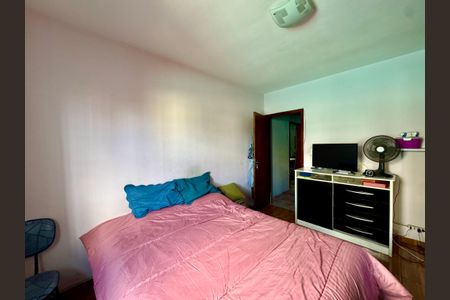 Casa à venda com 120m², 3 quartos e 3 vagasQuarto 2