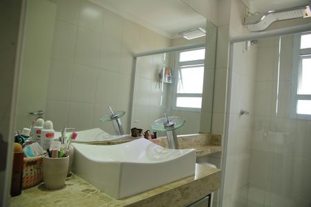 Apartamento à venda com 63m², 2 quartos e 2 vagasBanheiro da Suíte 