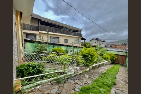 Casa à venda com 150m², 3 quartos e 6 vagas