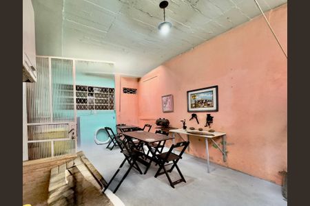 Casa à venda com 150m², 3 quartos e 6 vagas