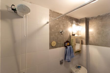 Banheiro de apartamento à venda com 1 quarto, 52m² em Sumaré, São Paulo