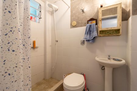 Banheiro de apartamento à venda com 1 quarto, 52m² em Sumaré, São Paulo