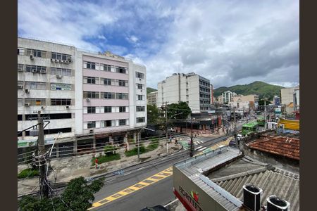 Apartamento para alugar com 103m², 3 quartos e sem vaga