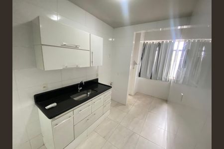 Apartamento para alugar com 103m², 3 quartos e sem vaga