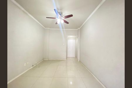Apartamento para alugar com 103m², 3 quartos e sem vaga