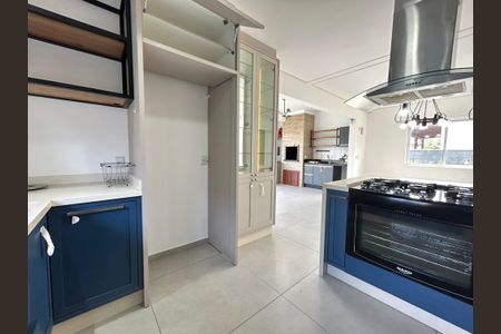 Casa de condomínio para alugar com 210m², 3 quartos e 2 vagasCozinha 