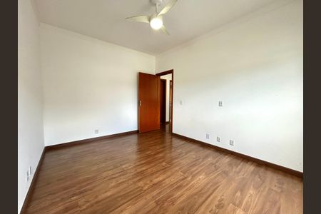 Casa de condomínio para alugar com 210m², 3 quartos e 2 vagasQuarto 1