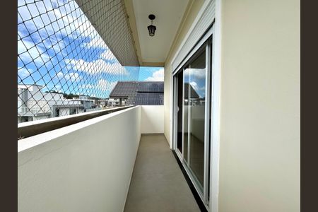 Casa de condomínio para alugar com 210m², 3 quartos e 2 vagasQuarto 2 Varanda