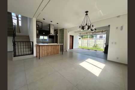 Casa de condomínio para alugar com 210m², 3 quartos e 2 vagasSala de jantar