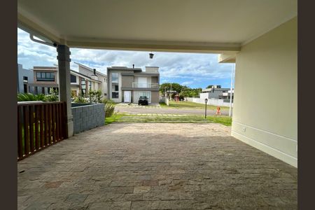 Casa de condomínio para alugar com 210m², 3 quartos e 2 vagasGaragem