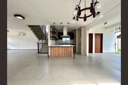 Casa de condomínio para alugar com 210m², 3 quartos e 2 vagasSala de jantar