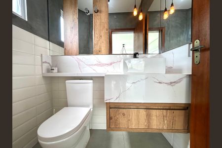 Casa de condomínio para alugar com 210m², 3 quartos e 2 vagasLavabo 2