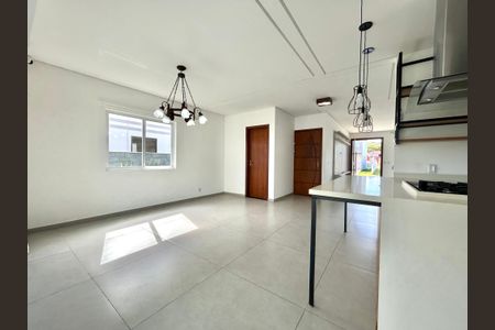 Casa de condomínio para alugar com 210m², 3 quartos e 2 vagasSala de jantar 