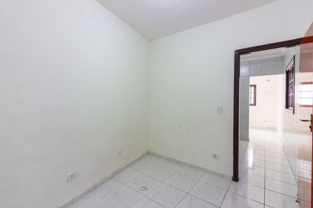 Suíte de casa para alugar com 2 quartos, 65m² em Km 18, Osasco