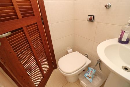 Apartamento à venda com 67m², 2 quartos e sem vagaBanheiro