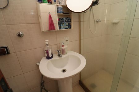 Apartamento à venda com 67m², 2 quartos e sem vagaBanheiro