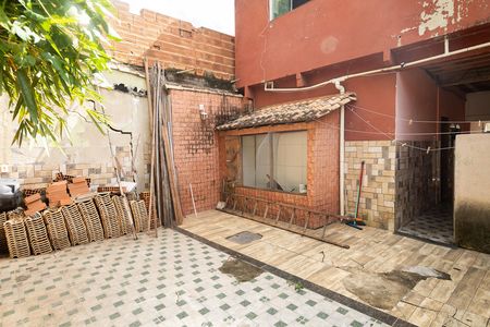 Casa para alugar com 40m², 2 quartos e sem vaga