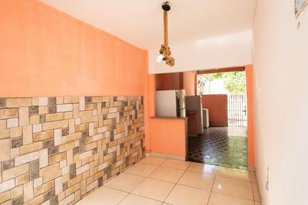 Casa para alugar com 40m², 2 quartos e sem vaga