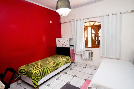 Casa para alugar com 2 quartos, 40m² em Km 32, Rio de Janeiro
