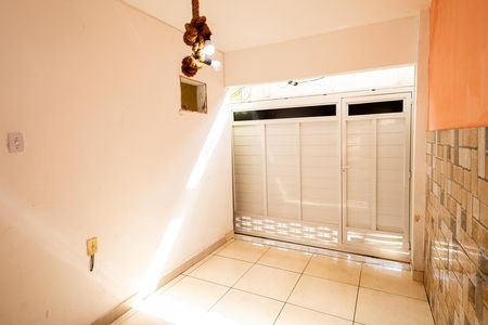 Casa para alugar com 40m², 2 quartos e sem vaga