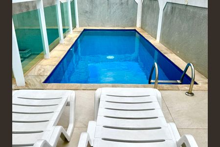 Apartamento à venda com 50m², 2 quartos e 1 vaga Apartamento à venda com 50m², 2 quartos e 1 vagaÁrea comum - Piscina