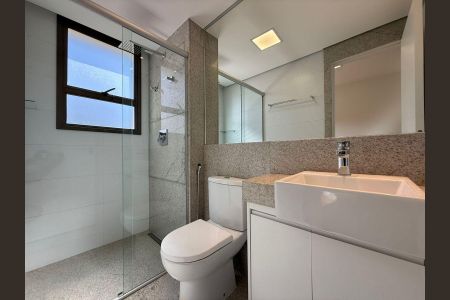 Apartamento para alugar com 188m², 4 quartos e 4 vagasBanheiro Social