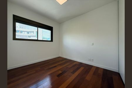 Apartamento para alugar com 188m², 4 quartos e 4 vagasQuarto