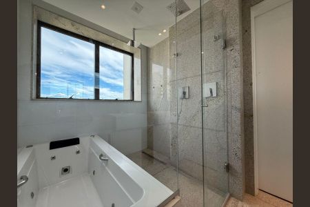 Apartamento para alugar com 188m², 4 quartos e 4 vagasBanheiro da Suíte 1